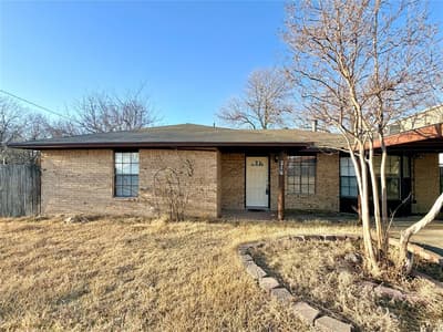 216 W Marshall Street, Palmer TX 75152