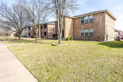 1512 Golden Grass Drive, Lancaster TX 75134 - Photo 3