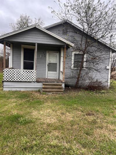 206 3rd Street, Hillsboro TX 76645