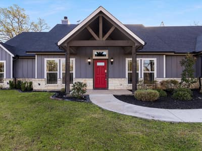 1725 S Hubbard Street, Alvord TX 76225
