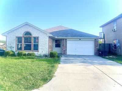 5301 Joshua Court, Sansom Park TX 76114