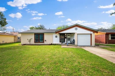 333 Sparks Street, Grand Prairie TX 75051