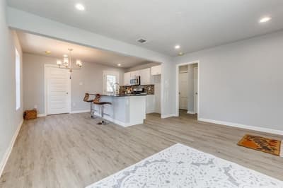 2627 Sharon Street, Dallas TX 75211 - Photo 3