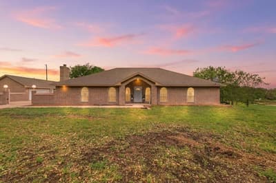 353 Hidden Meadow Court, Rhome TX 76078