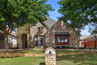 620 Highview Lane, Hurst TX 76054
