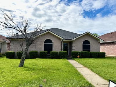 2836 Saint Johns Avenue, Lancaster TX 75146