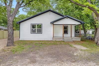 103 N Mill Street, Savoy TX 75479