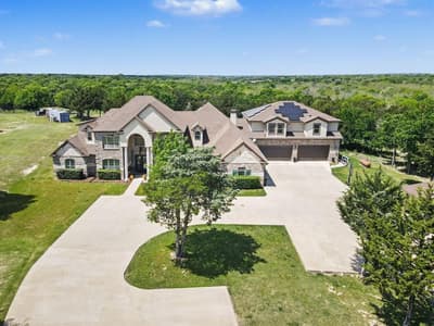 505 S Bluegrove Road, Lancaster TX 75146