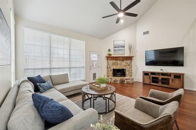1261 Golf Club Drive, Lantana TX 76226