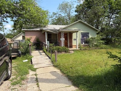 5925 Nina Lane, Haltom City TX 76117