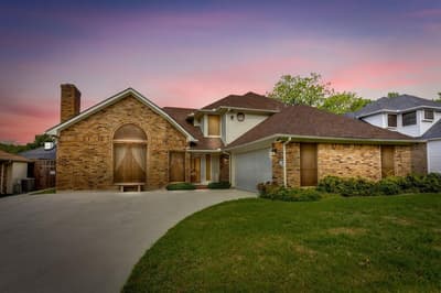 2317 Willow Oak Drive, Irving TX 75060
