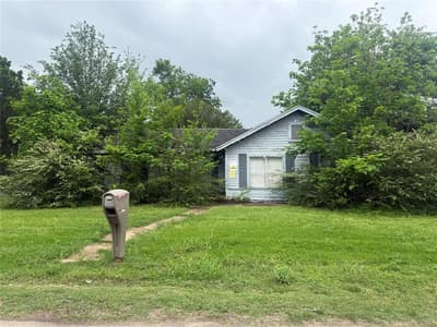 401 W Evans Avenue, Bonham TX 75418
