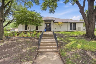 5744 Ledgestone Drive, Fort Worth TX 76132