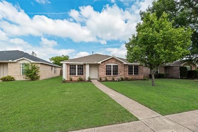 2938 Marquis Lane, Lancaster TX 75134
