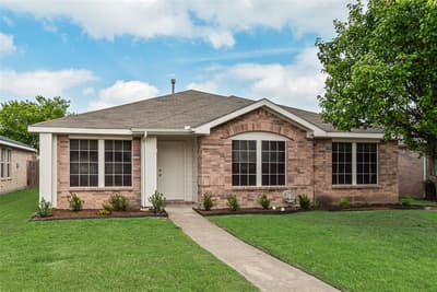 2938 Marquis Lane, Lancaster TX 75134 - Photo 2