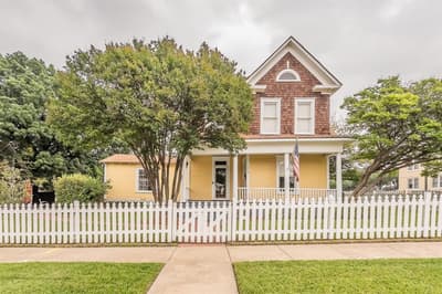 1419 Lipscomb Street, Fort Worth TX 76104