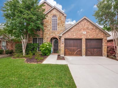 2452 Dockside Drive, Grand Prairie TX 75054