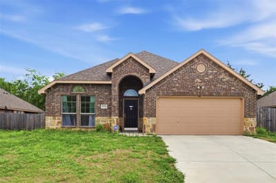1924 CARRINGTON, Glenn Heights TX 75154
