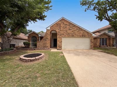 8517 Tamar Trail, Fort Worth TX 76118