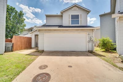 2306 Balvanera Plaza, Dallas TX 75211