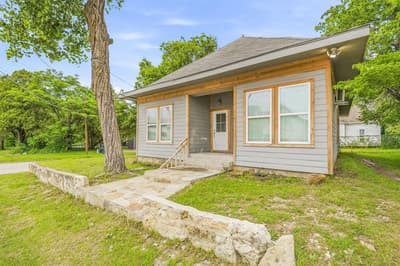314 N Harding Street, Fort Worth TX 76102