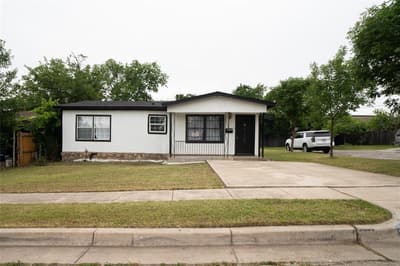 917 W Felix Street, Fort Worth TX 76115