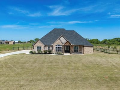 105 Carls Court, Boyd TX 76023