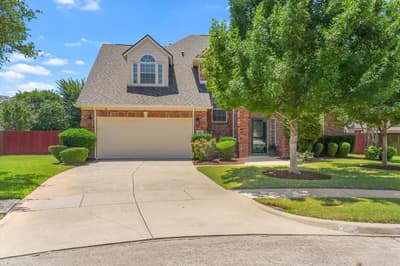 461 Shade Tree Court, Hurst TX 76054