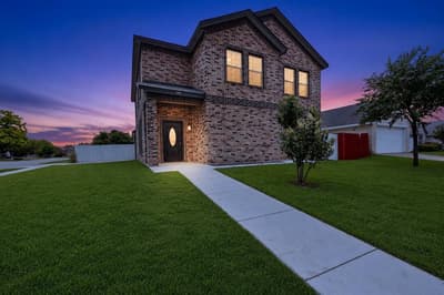 800 Oak Creek Drive, Hutchins TX 75141