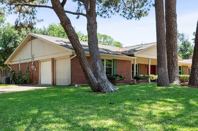 815 Vail Drive, Arlington TX 76012 - Photo 3