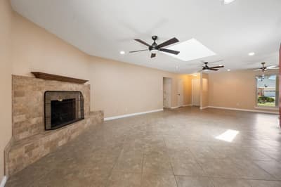 815 Vail Drive, Arlington TX 76012 - Photo 5