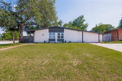 2122 Marilyn Lane, Arlington TX 76010