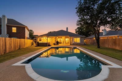 211 Ember Glen Drive, Arlington TX 76018