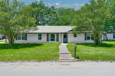 3011 Tanglewood Drive, Commerce TX 75428
