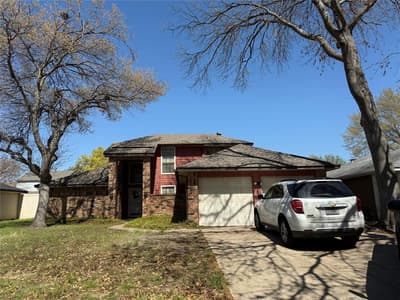2634 Danberry Lane, Grand Prairie TX 75052