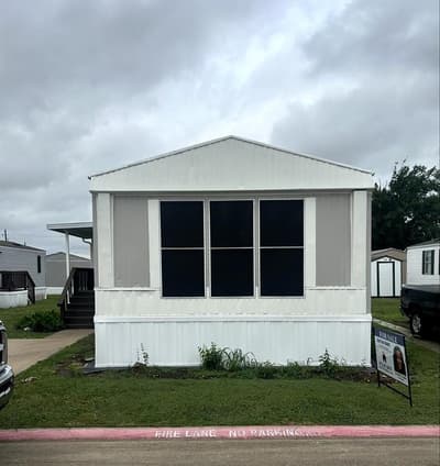 717 Byron Road, Wilmer TX 75172