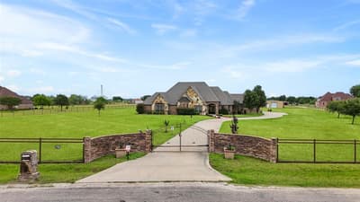219 Mohundro Road, Ferris TX 75125