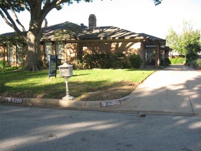 5200 Ledgestone Drive, Fort Worth TX 76132