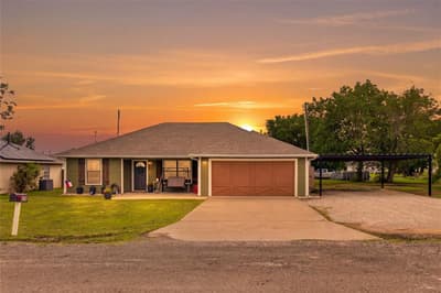 703 S College Street, Celeste TX 75423
