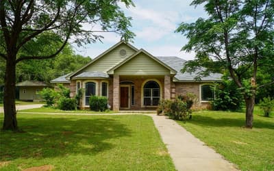404 E Oakdale Street, Keene TX 76059