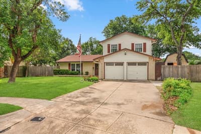 1904 Meadow Glen, Irving TX 75060