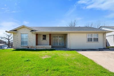 2316 Gilbert Circle, Arlington TX 76010