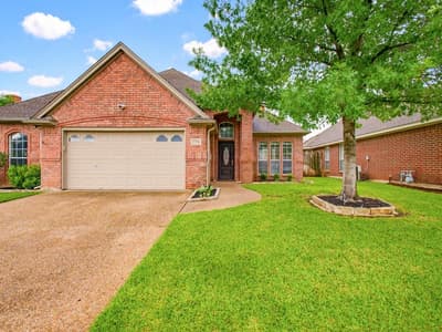 2724 Cedar Springs Court, Bedford TX 76021
