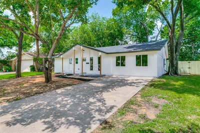 2325 Lake By Drive, Irving TX 75060