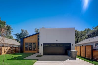 2618 Carpenter Avenue, Dallas TX 75215
