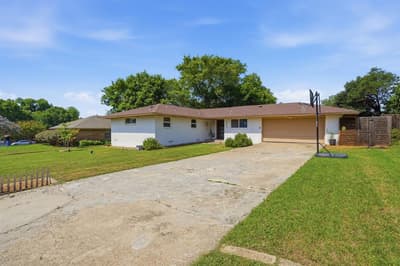 5017 Fox Hill Lane, Dallas TX 75232