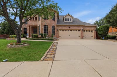 2455 Whispering Breeze Drive, Grand Prairie TX 75050
