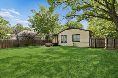 1120 S Pine Street, Grapevine TX 75050
