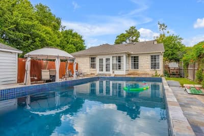 2240 Lawndale Drive, Dallas TX 75211
