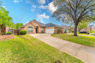 2231 Templeton Drive, Arlington TX 76006